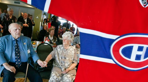 Le chandail de Gravelle retiré... par ses amis